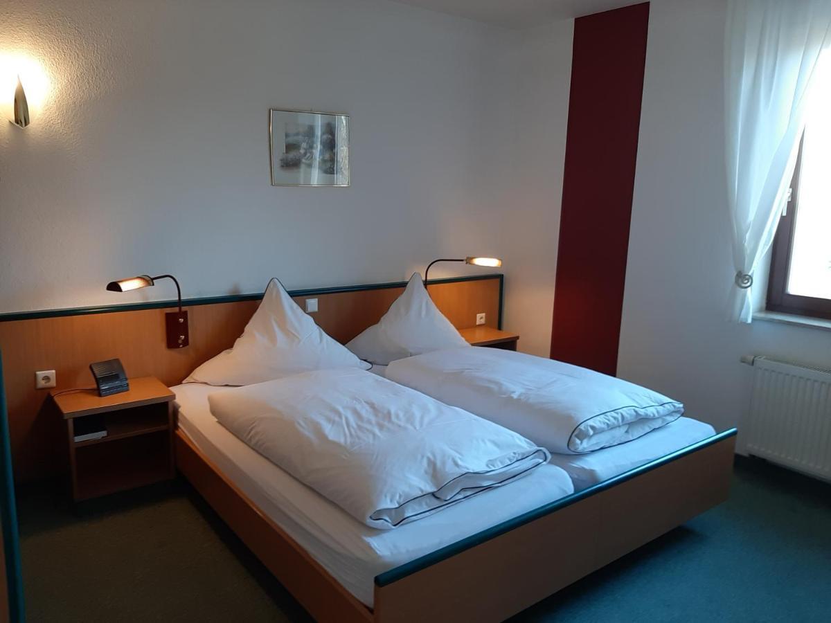 Hotel & Restaurant Eichholz Kassel Bagian luar foto